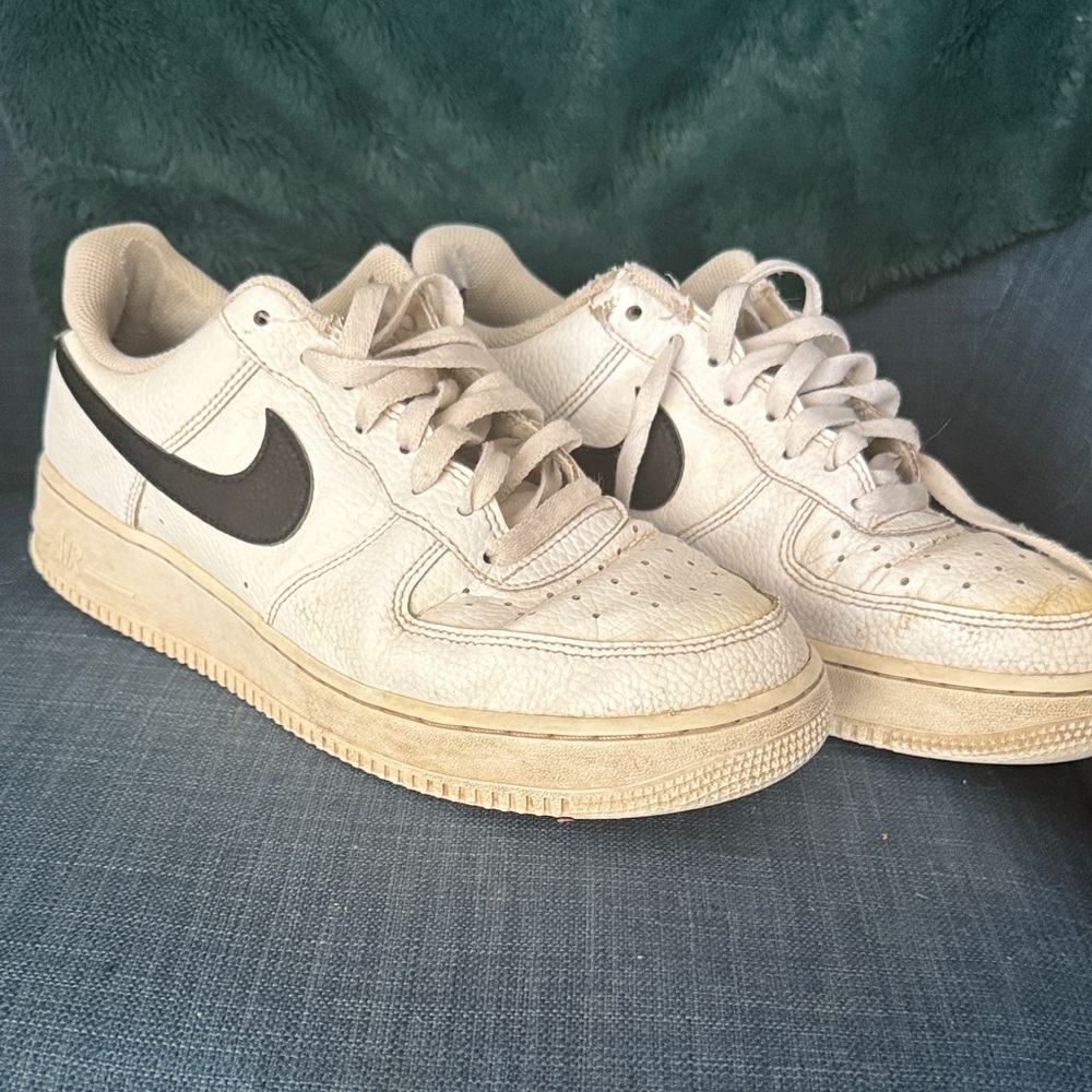 Nike Cream and Black Athletic Shoes